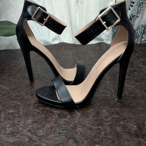 Dream Pairs Black Ankle Strap Heels